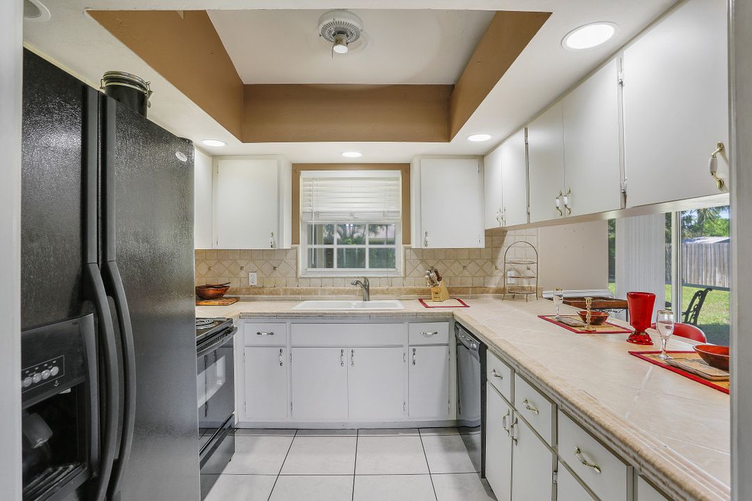 4416 27th Ct SW, Naples, FL 34116