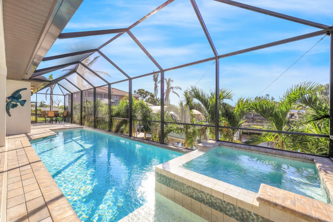 5828 SW 1st Ave, Cape Coral, FL 33914