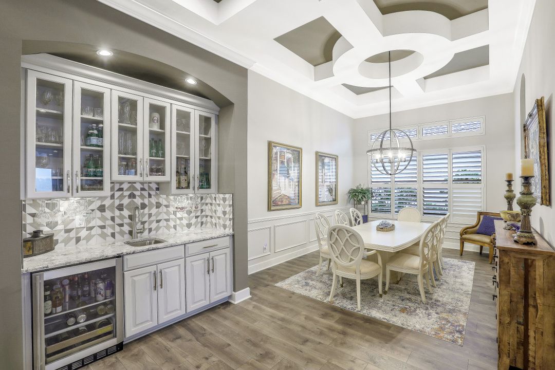 9392 Rapallo St, Naples, FL 34119