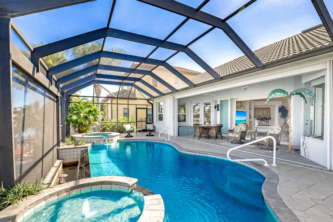 5219 SW 5th Pl, Cape Coral, FL 33914