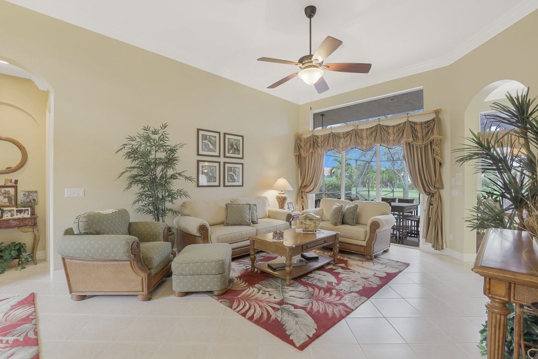 1818 Senegal Date Dr, Naples, FL 34119