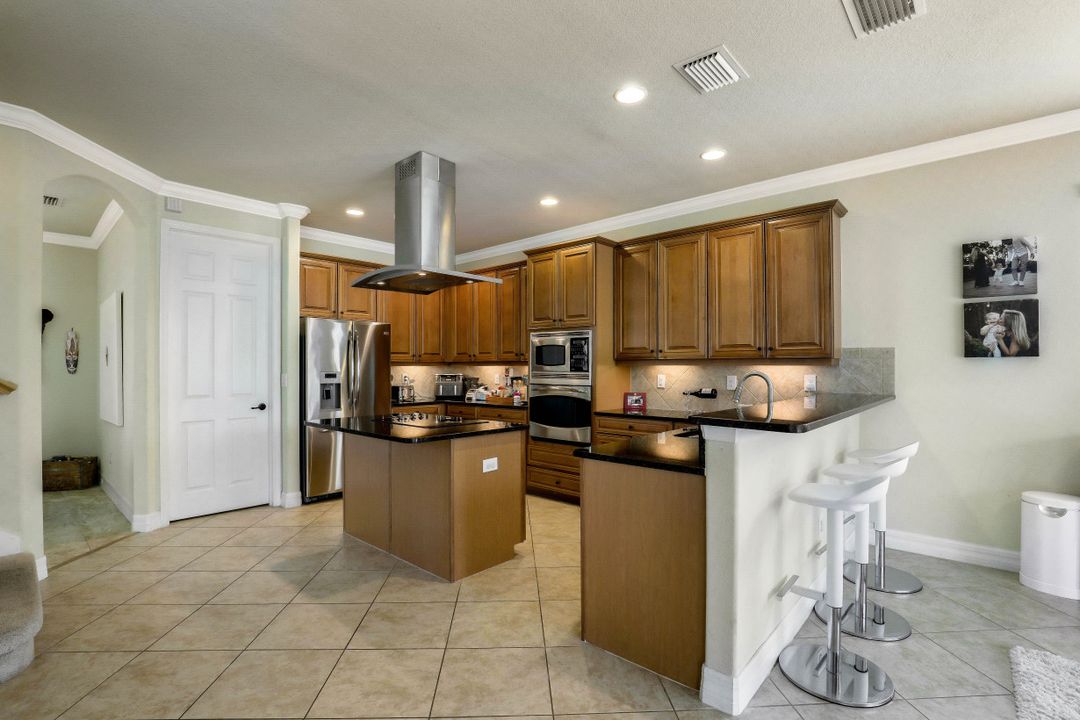 21001 Bosco Ct, Estero, FL 33928