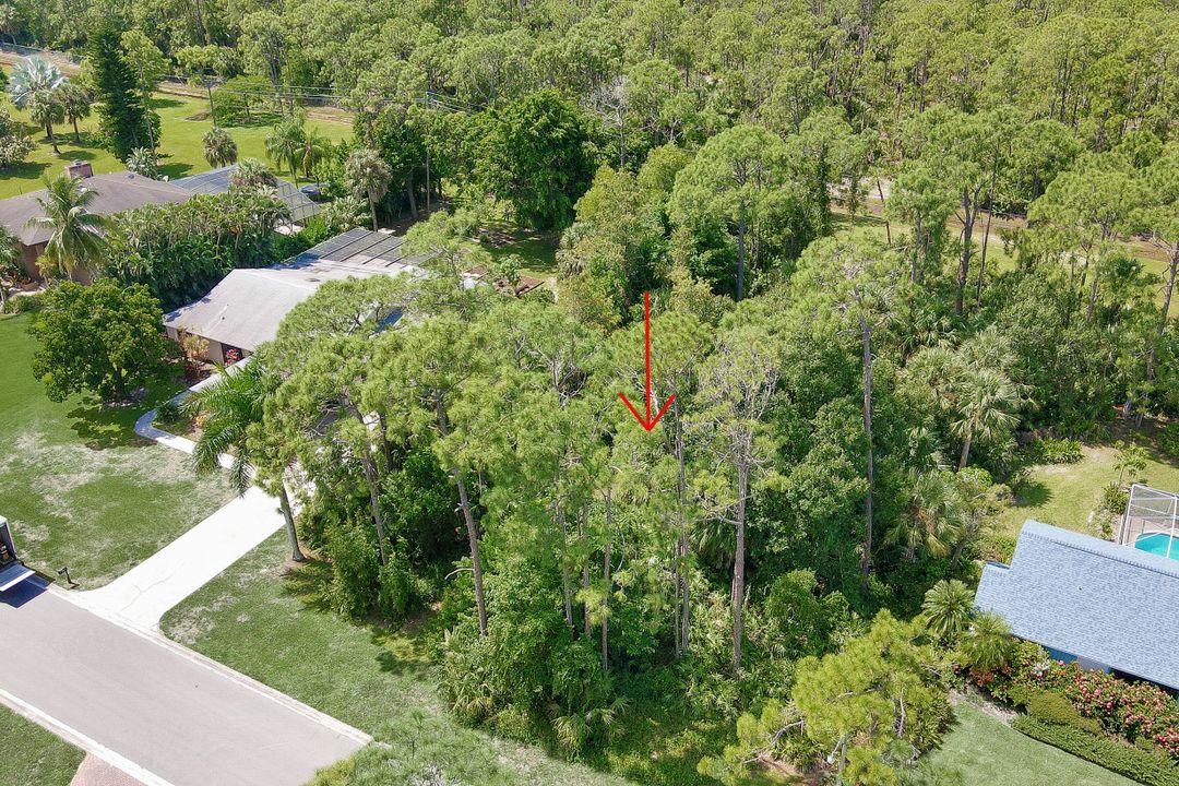 1805 Princess Ct, Naples, FL 34110