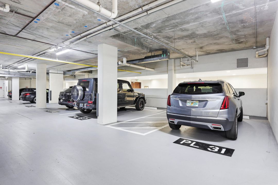 275 Indies Way #505, Naples, FL 34110