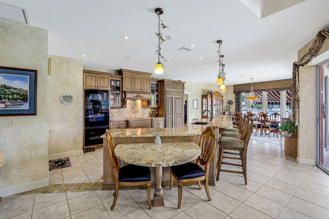 419 Nassau Ct, Marco Island, FL 34145