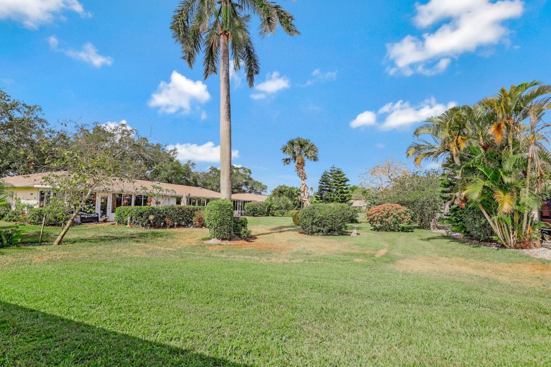 51 Glades Blvd #2, Naples, FL 34112