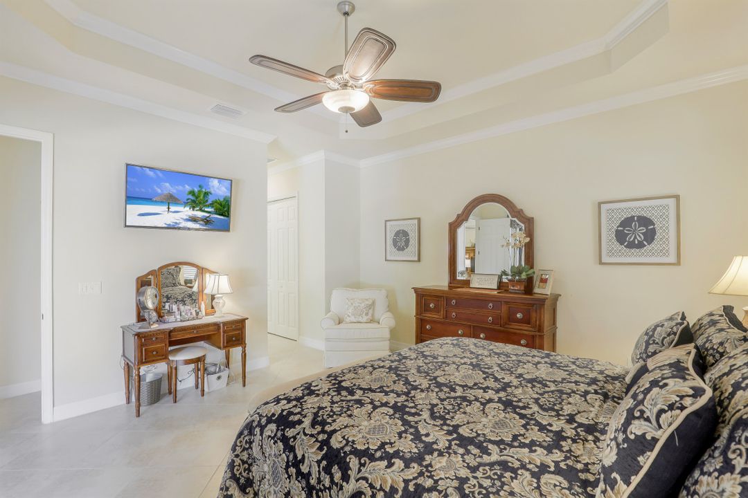 28672 Derry Ct, Bonita Springs, FL 34135