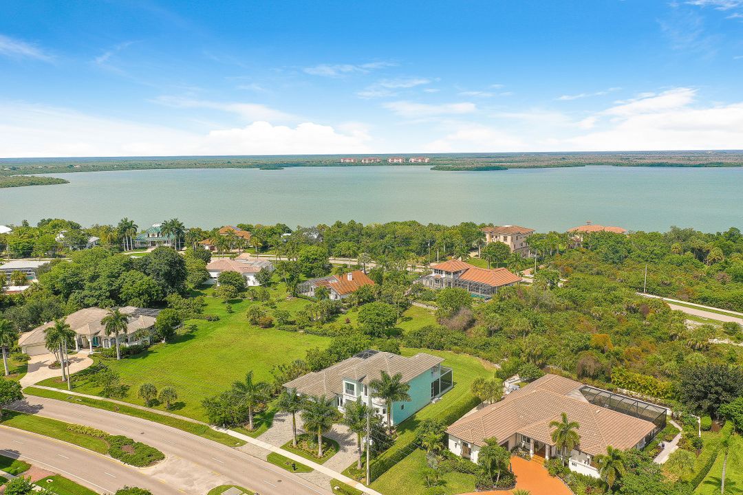 671 S Barfield Dr, Marco Island, FL 34145