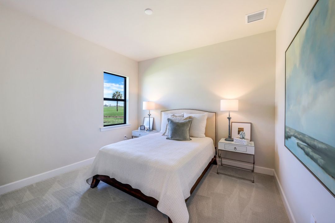 9528 Curlew Dr, Naples, FL 34120