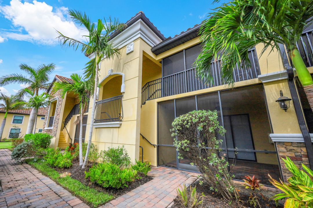 9517 Avellino Wy #2222, Naples, FL 34113