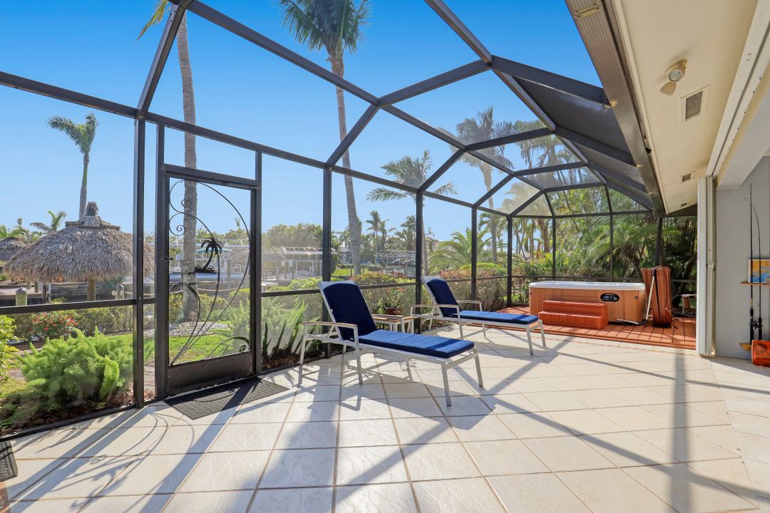 4929 SW 3rd Ave, Cape Coral, FL 33914