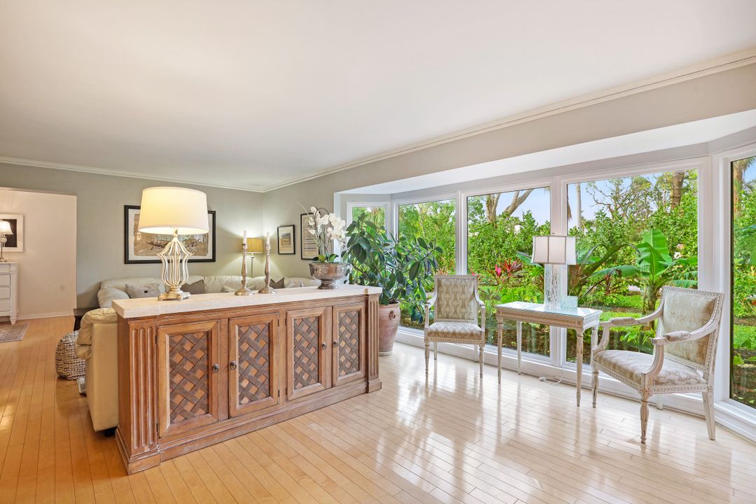 1030 Aqua Ln, Fort Myers, FL 33919