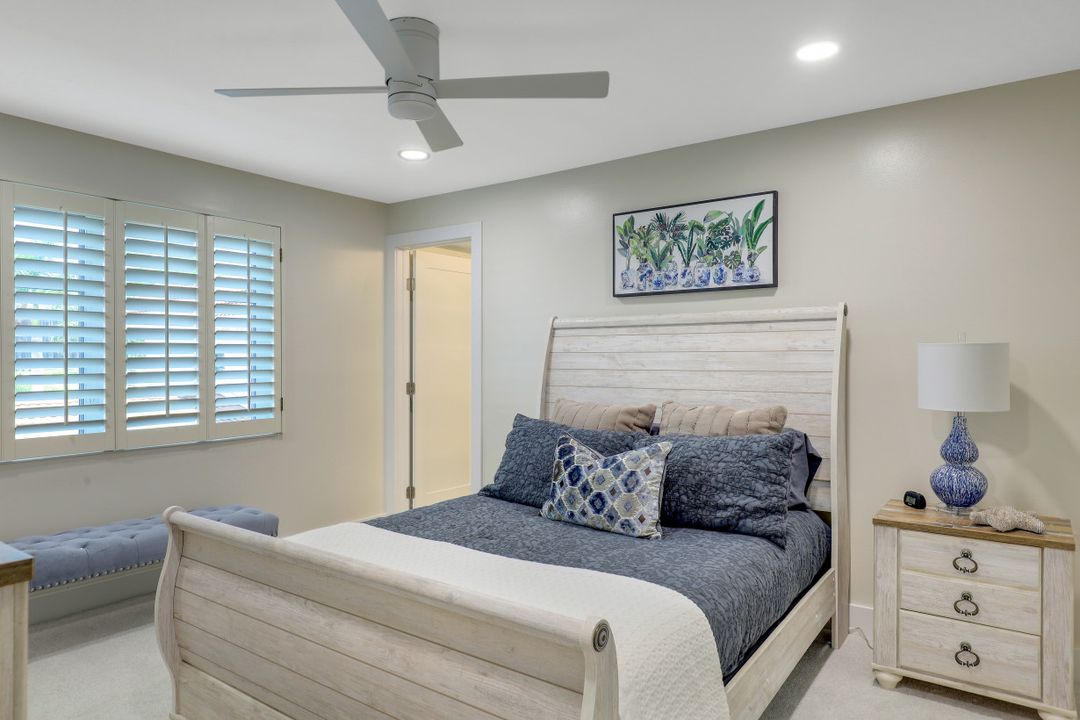 3333 Gulf Shore Blvd N #103, Naples, FL 34103