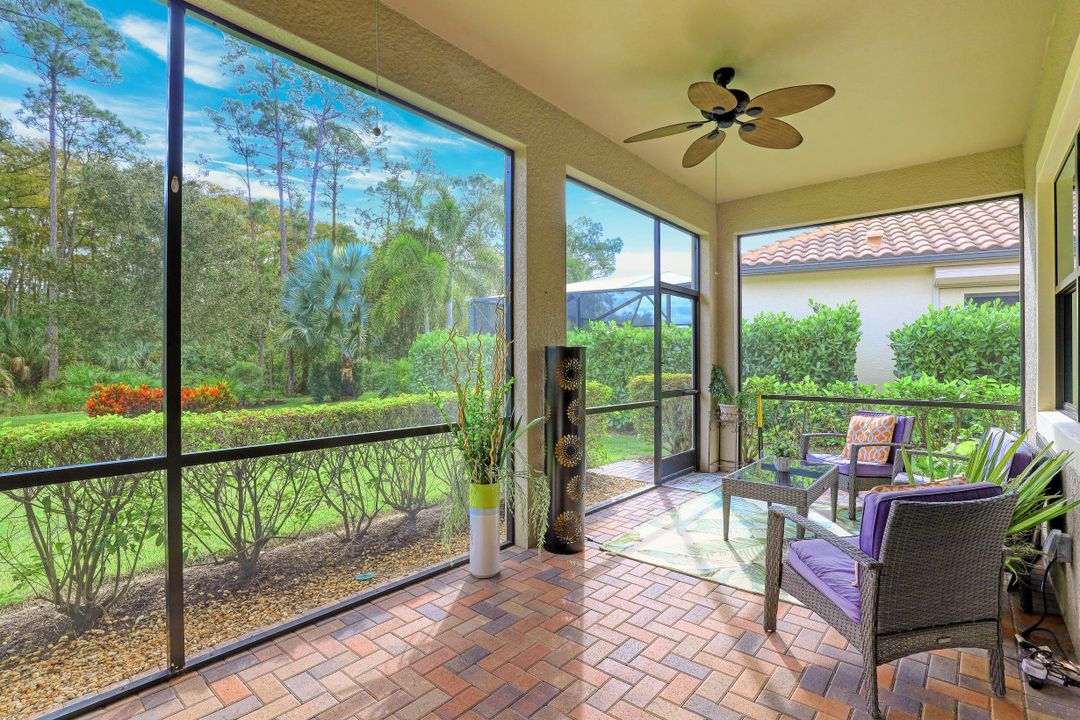 9367 Isla Bella Cir, Bonita Springs, FL 34135