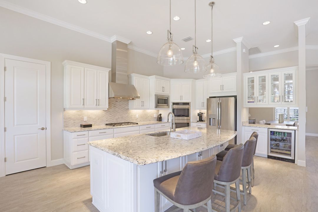 9328 Tulipano Ter, Naples, FL 34119