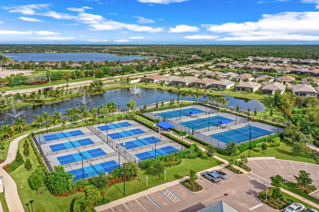 16521 Seagate Pl, Bonita Springs, FL 34135