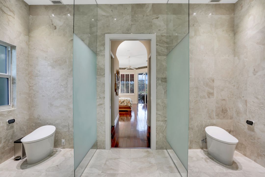 25150 Ridge Oak Dr, Bonita Springs, FL 34134