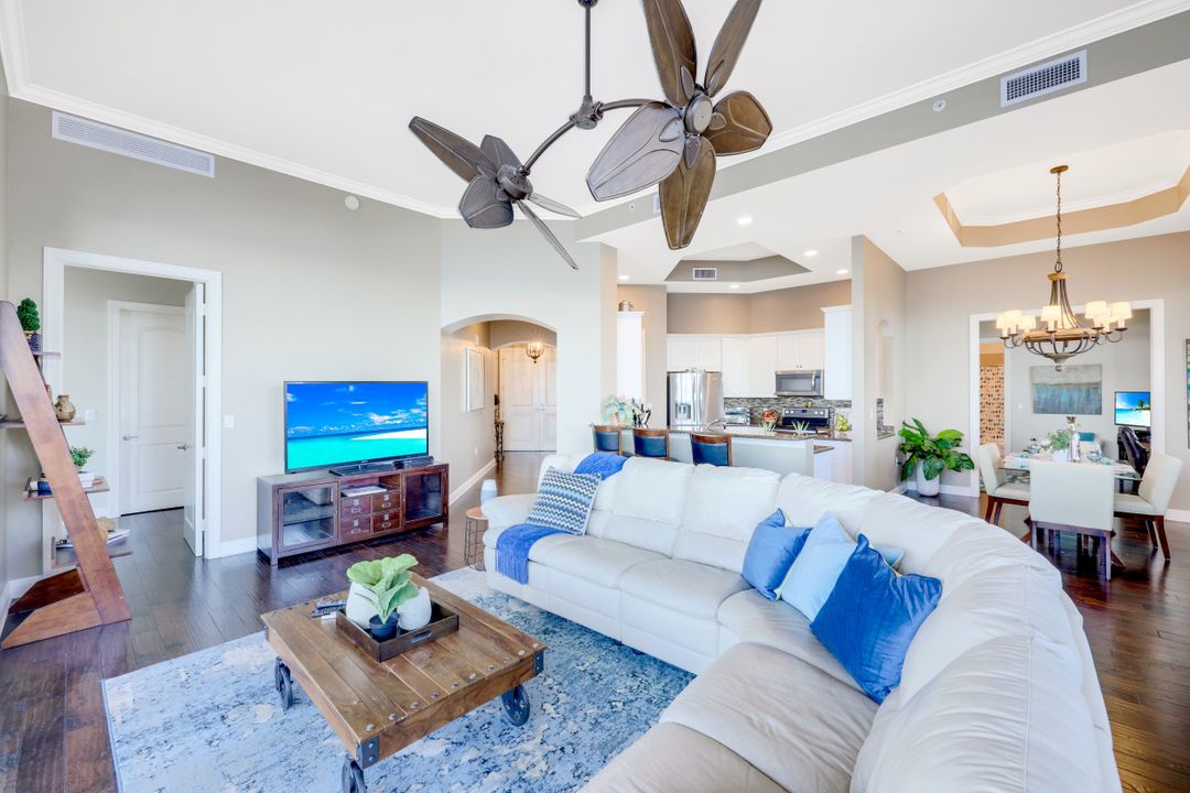 2104 W First St #301, Fort Myers, FL 33901