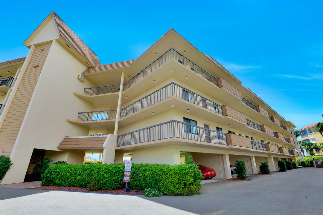 750 W Elkcam Cir #316, Marco Island, FL 34145