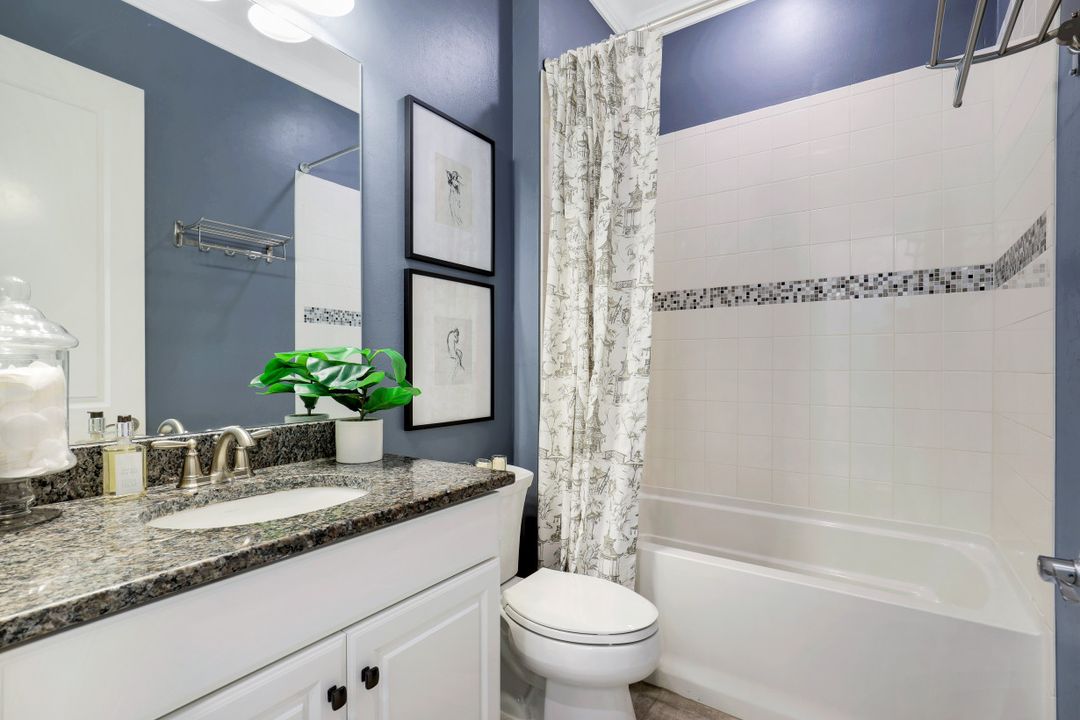 9155 Trivoli Ter, Naples, FL 34119