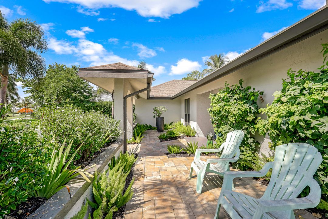 2201 Noble Ct, Naples, FL 34110