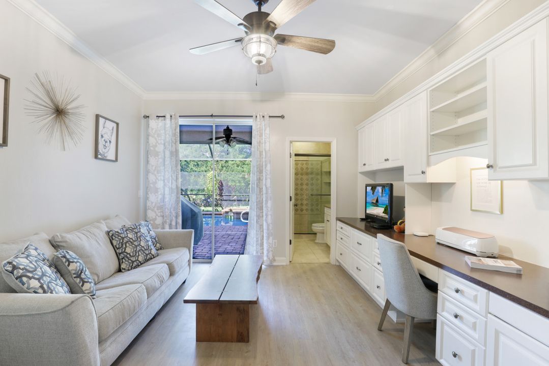 25251 Bay Cedar Dr, Bonita Springs, FL 34134