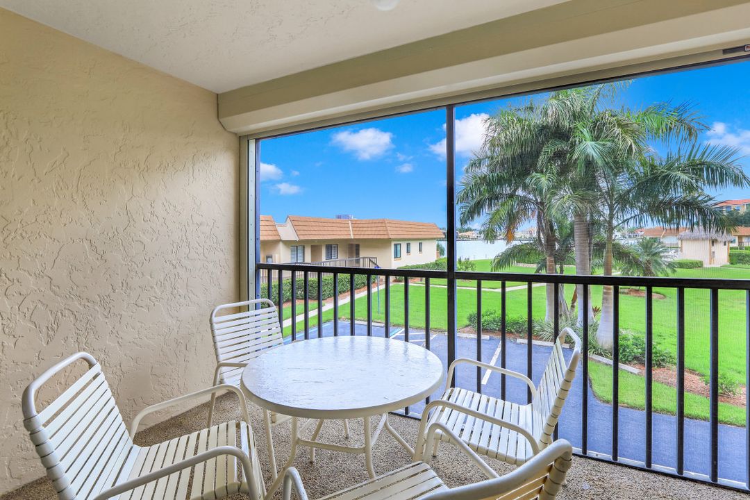 730 W Elkcam Cir #203, Marco Island, FL 34145