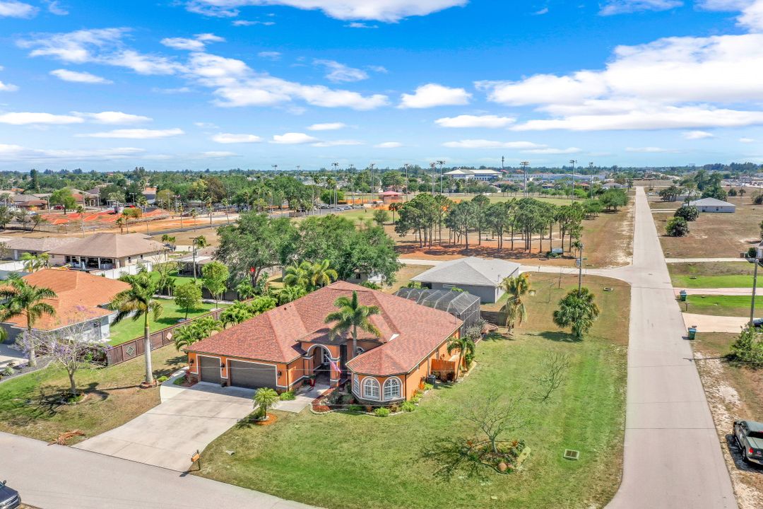 720 SW 13th St, Cape Coral, FL 33991