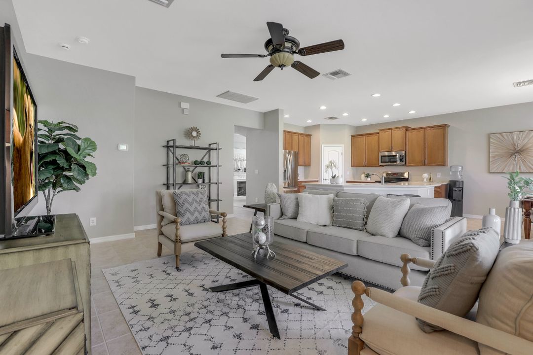 12494 Country Day Cir, Fort Myers, FL 33913