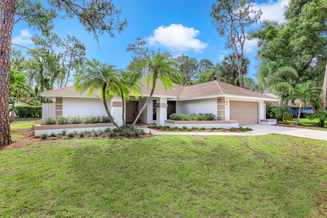 2225 Royal Ln, Naples, FL 34112