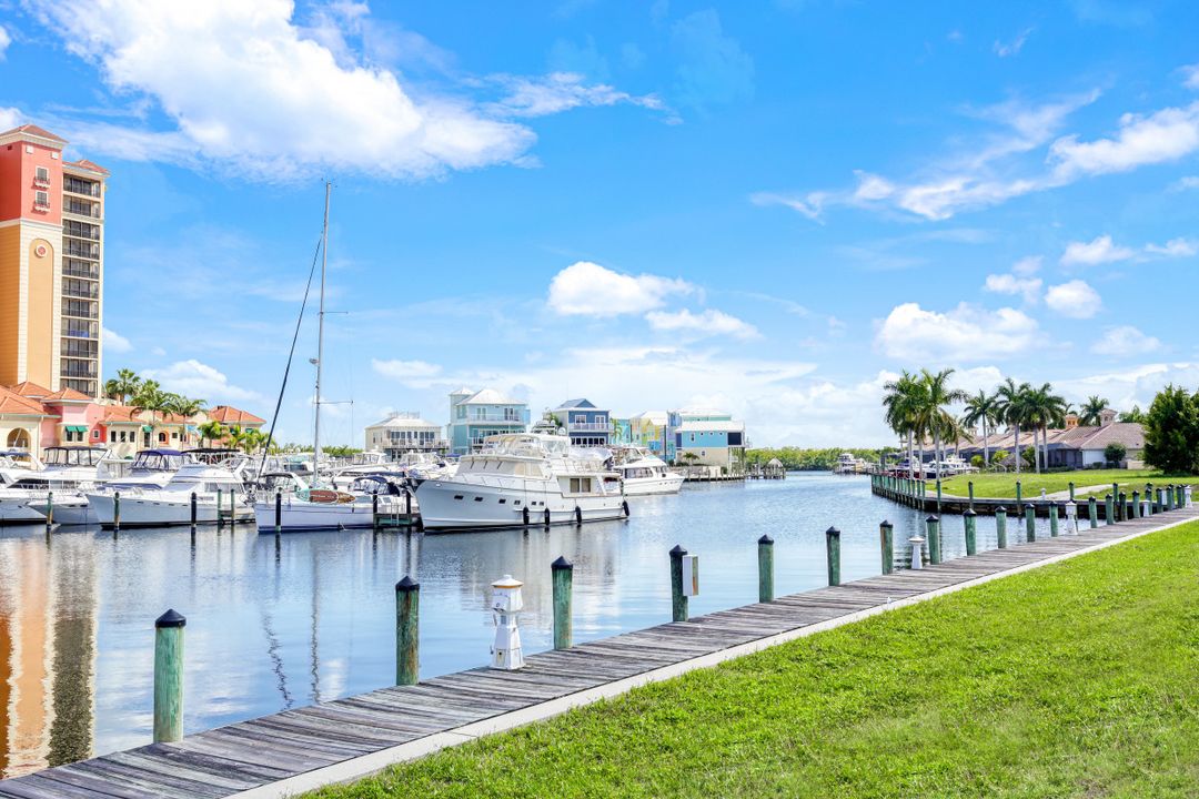 5518 Cape Harbour Dr #101, Cape Coral, FL 33914