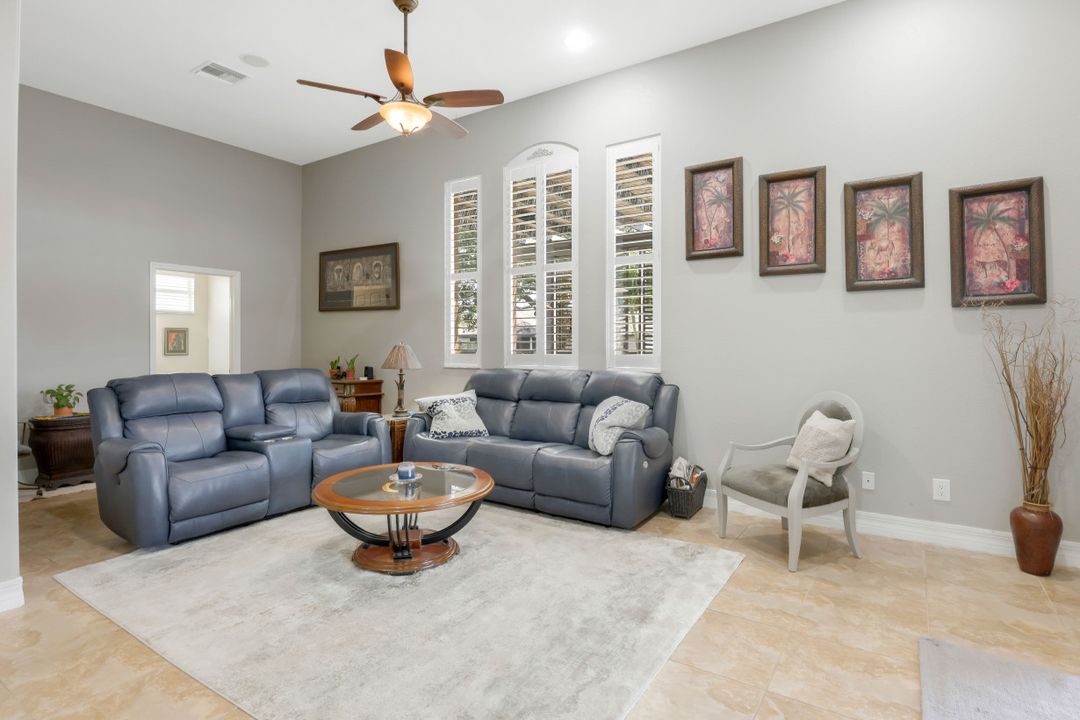 720 SW 13th St, Cape Coral, FL 33991