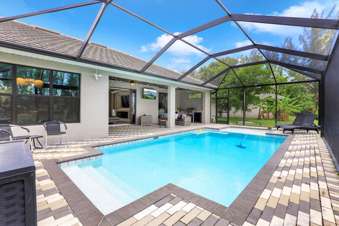 937 SW 28th Terrace, Cape Coral, FL 33914