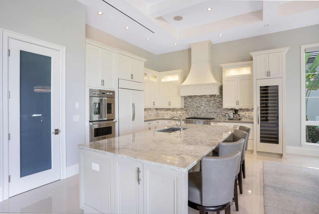 16439 Seneca Way, Naples, FL 34110