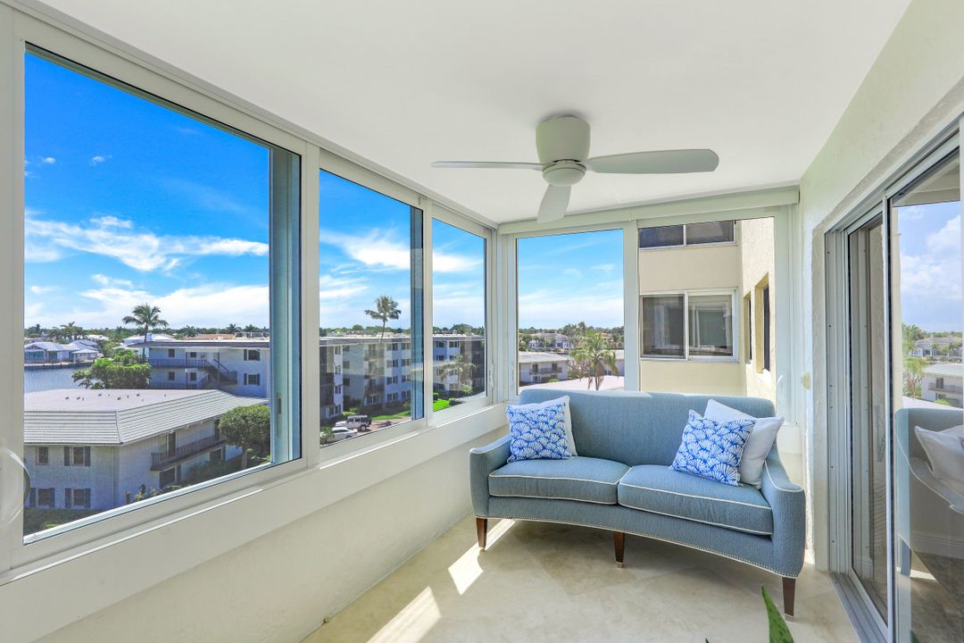 3420 Gulf Shore Blvd N #52, Naples, FL 34103