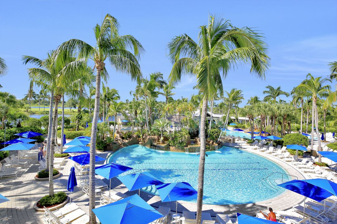 3274 Belon Ln, Naples, FL 34114