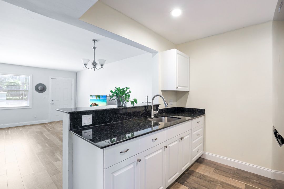 3225 E Riverside Dr #12A, Fort Myers, FL 33916