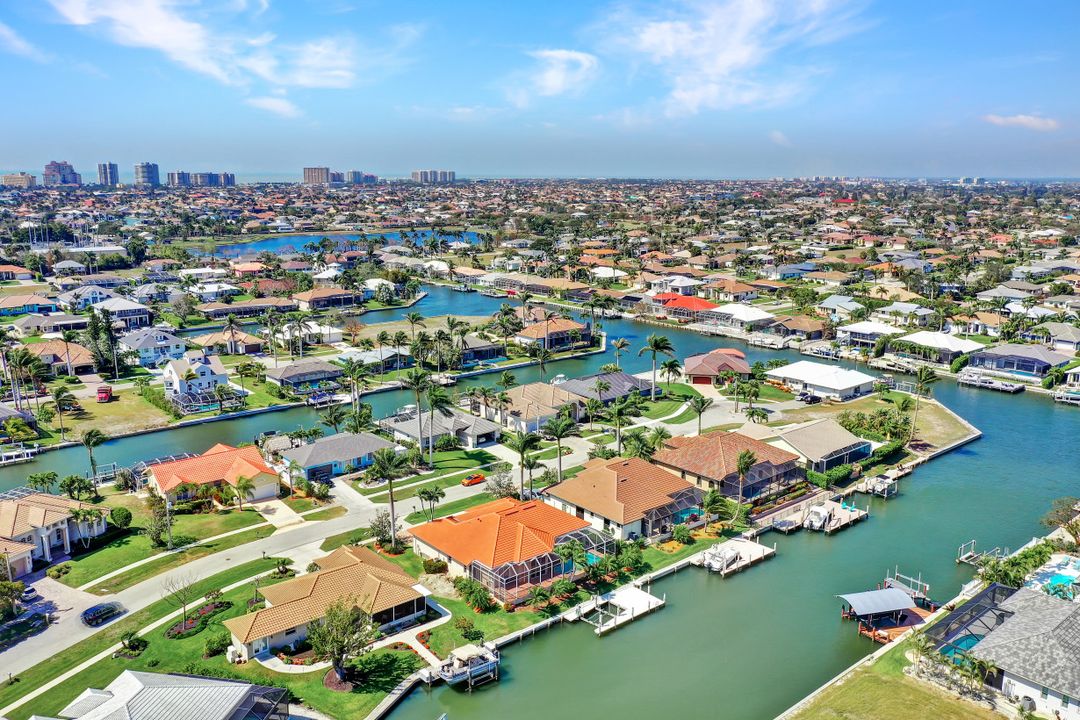 469 Persian Ct, Marco Island, FL 34145