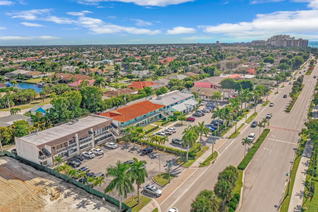 782 Saturn Ct, Marco Island, FL 34145