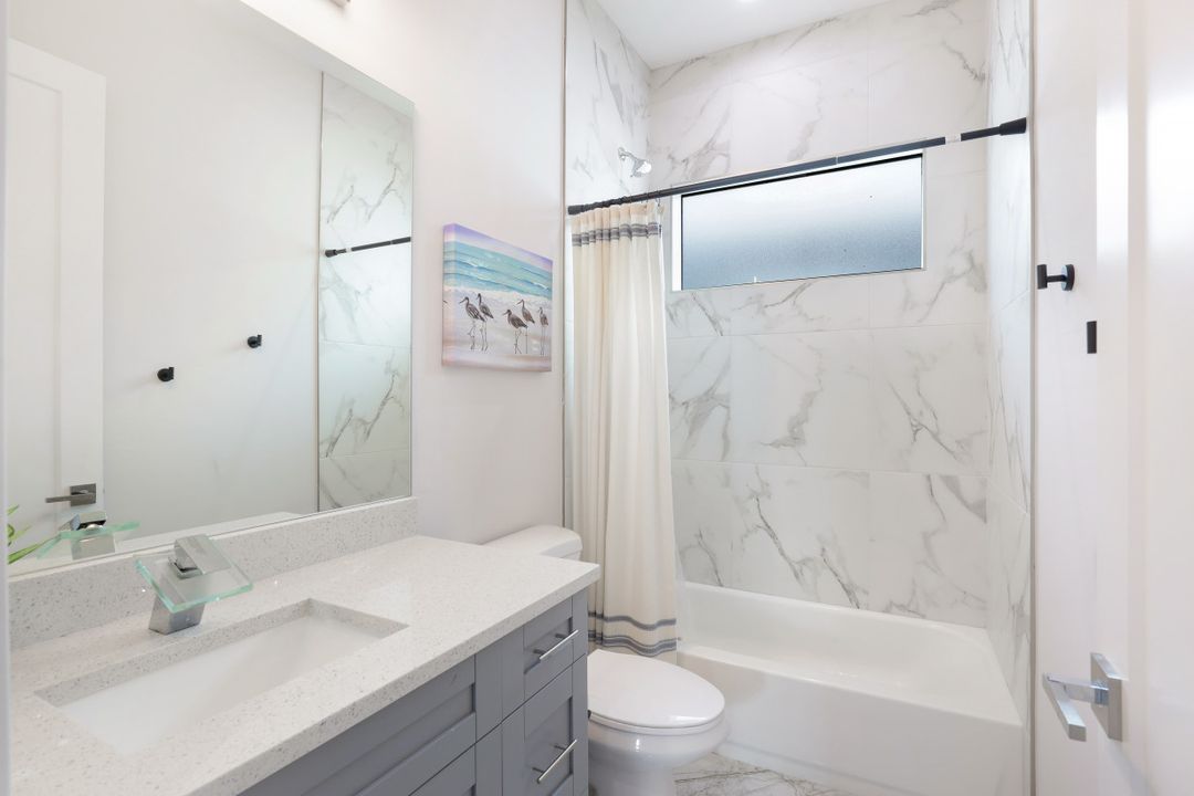 783 110th Ave N, Naples, FL 34108