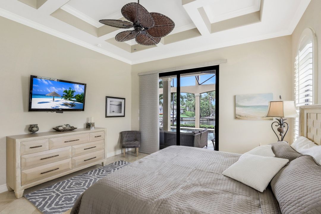 160 Copperfield Ct, Marco Island, FL 34145