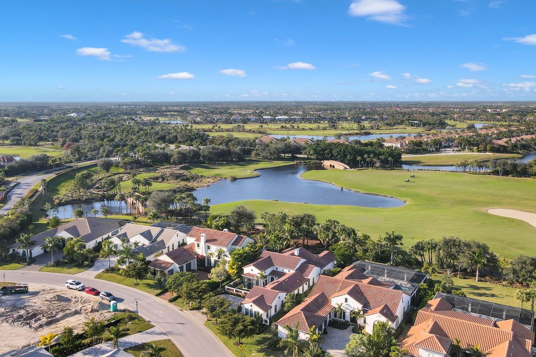 3255 Tavolara Ln, Naples, FL 34114