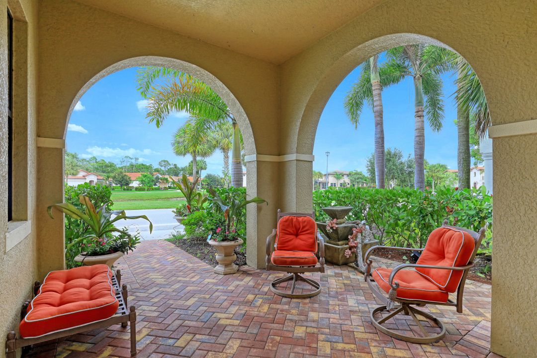 1300 Kendari Terrace, Naples, FL 34113