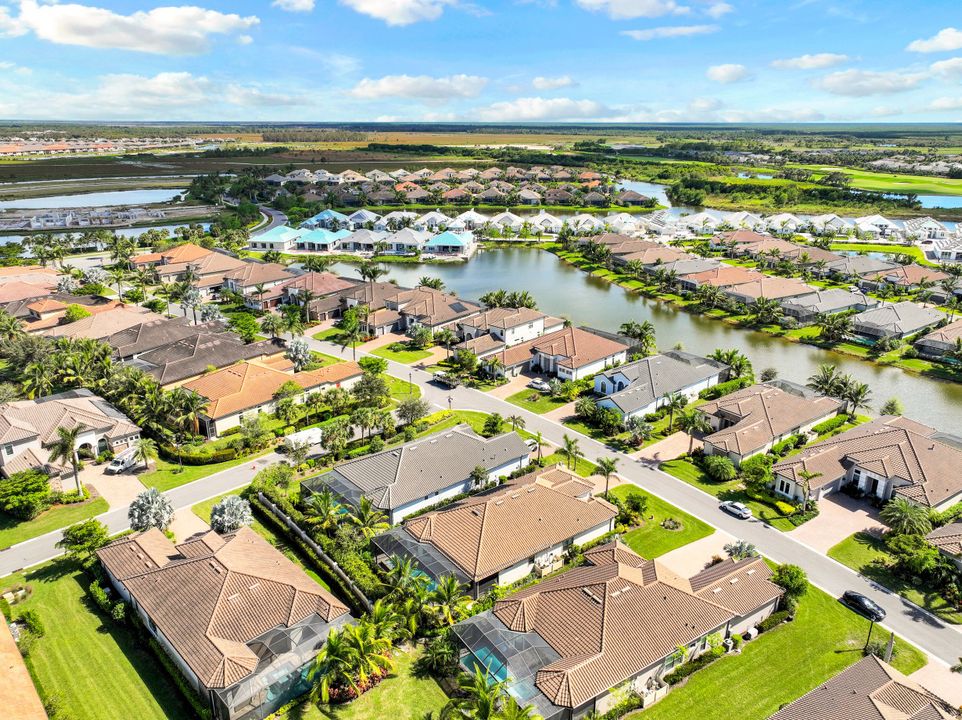 3227 Quilcene Ln, Naples, FL 34114