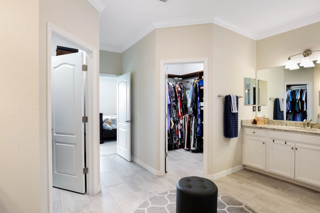 17577 Kinzie Ln, Estero, FL 33928