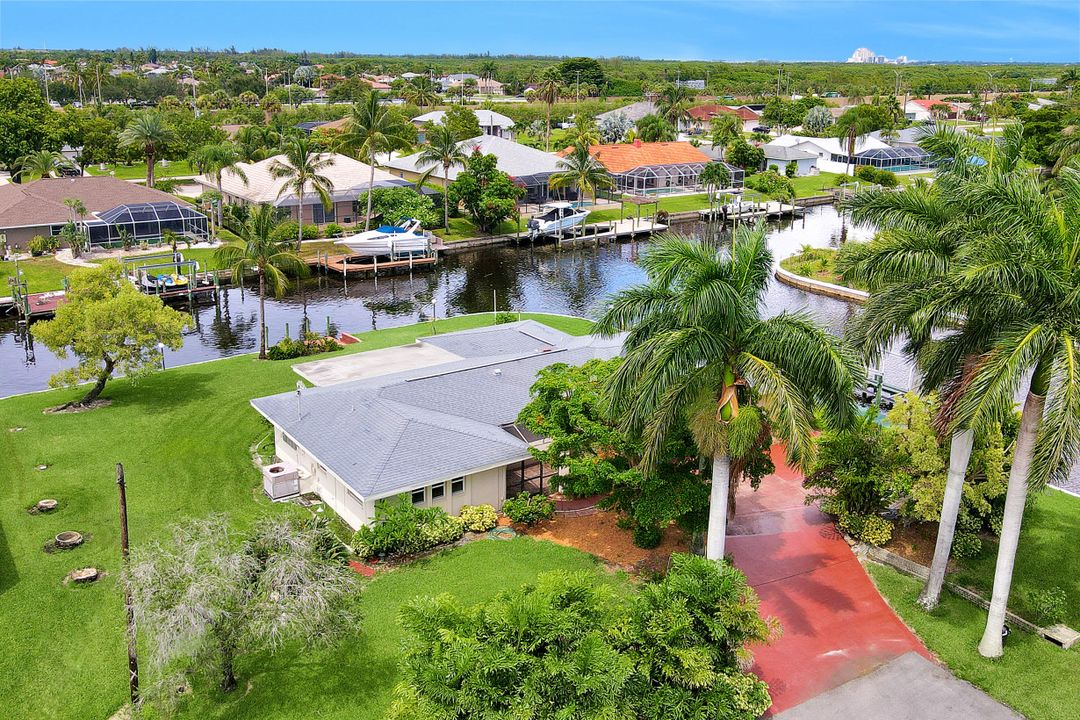 2511 SE 19th Pl, Cape Coral, FL 33904