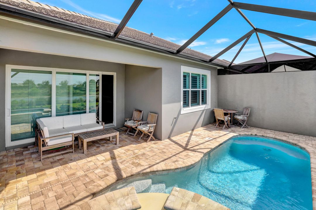 5778 Highbourne Dr, Naples, FL 34113