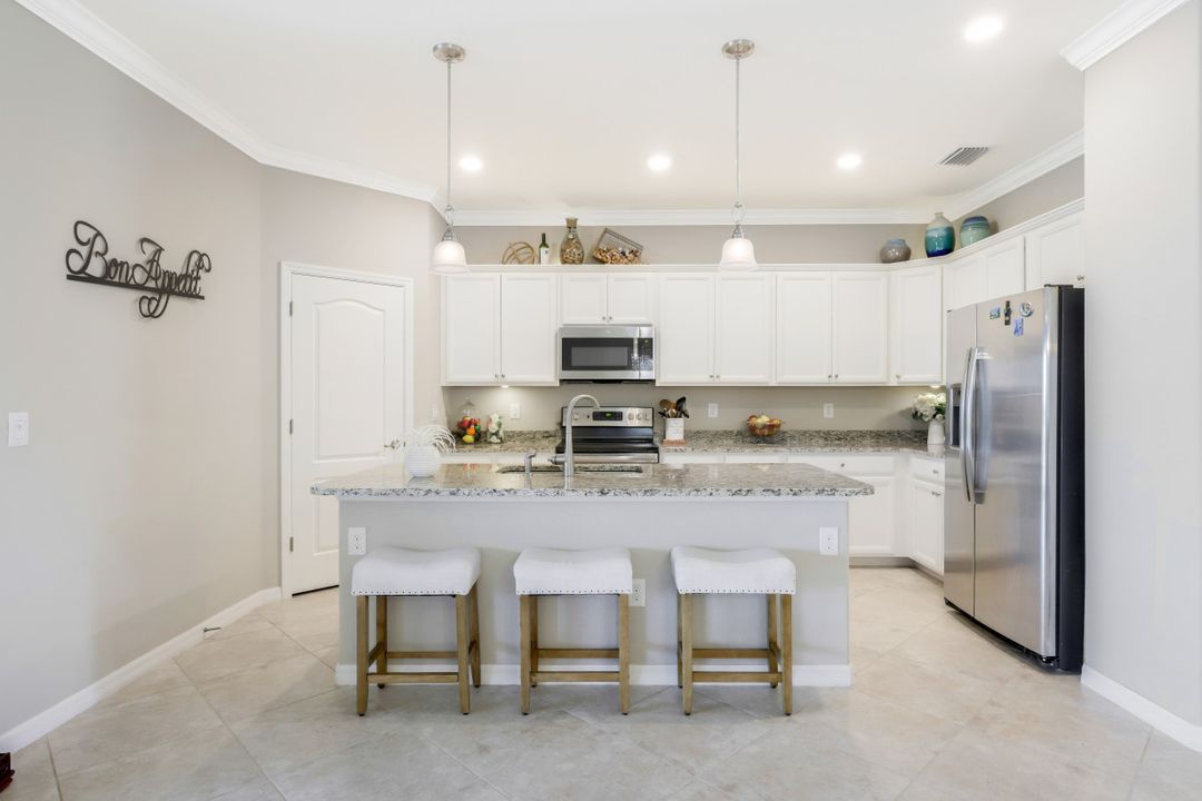 15551 Pascolo Ln, Fort Myers, FL 33908