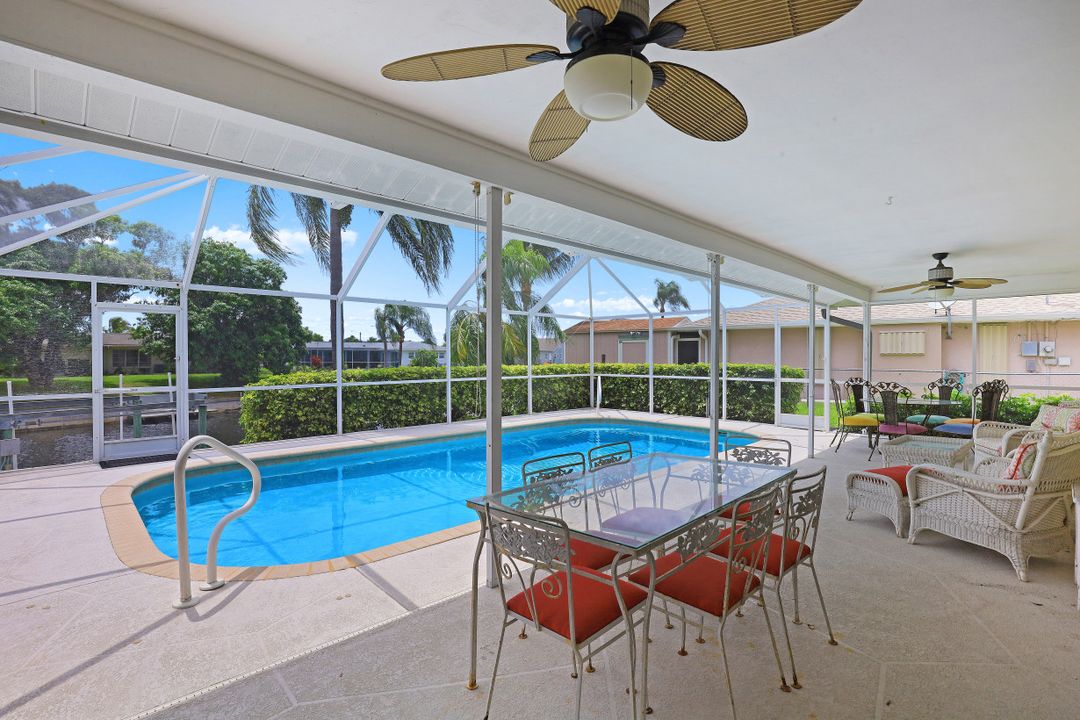3870 SE 13th Pl, Cape Coral, FL 33904