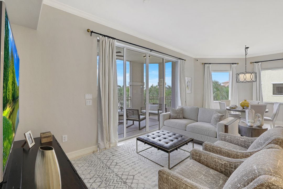 2738 Tiburon Blvd E #B-406, Naples, FL 34109